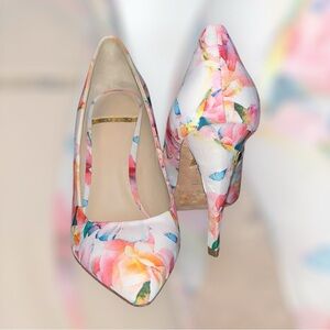 Pastel and Gold Heel Shoes